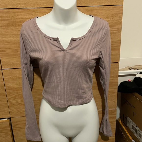 Crop top - Picture 1 of 2